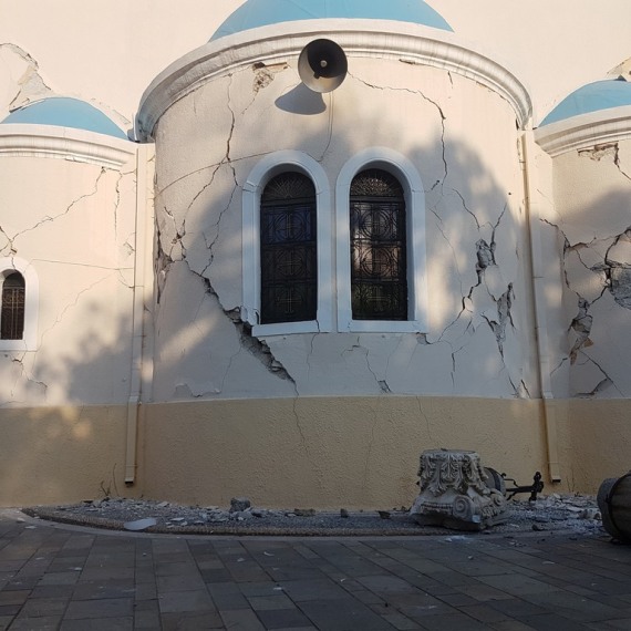 Εικόνες από το φονικό σεισμό στην Κω. 